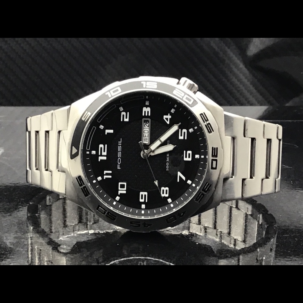 Fossil Watch - image 4